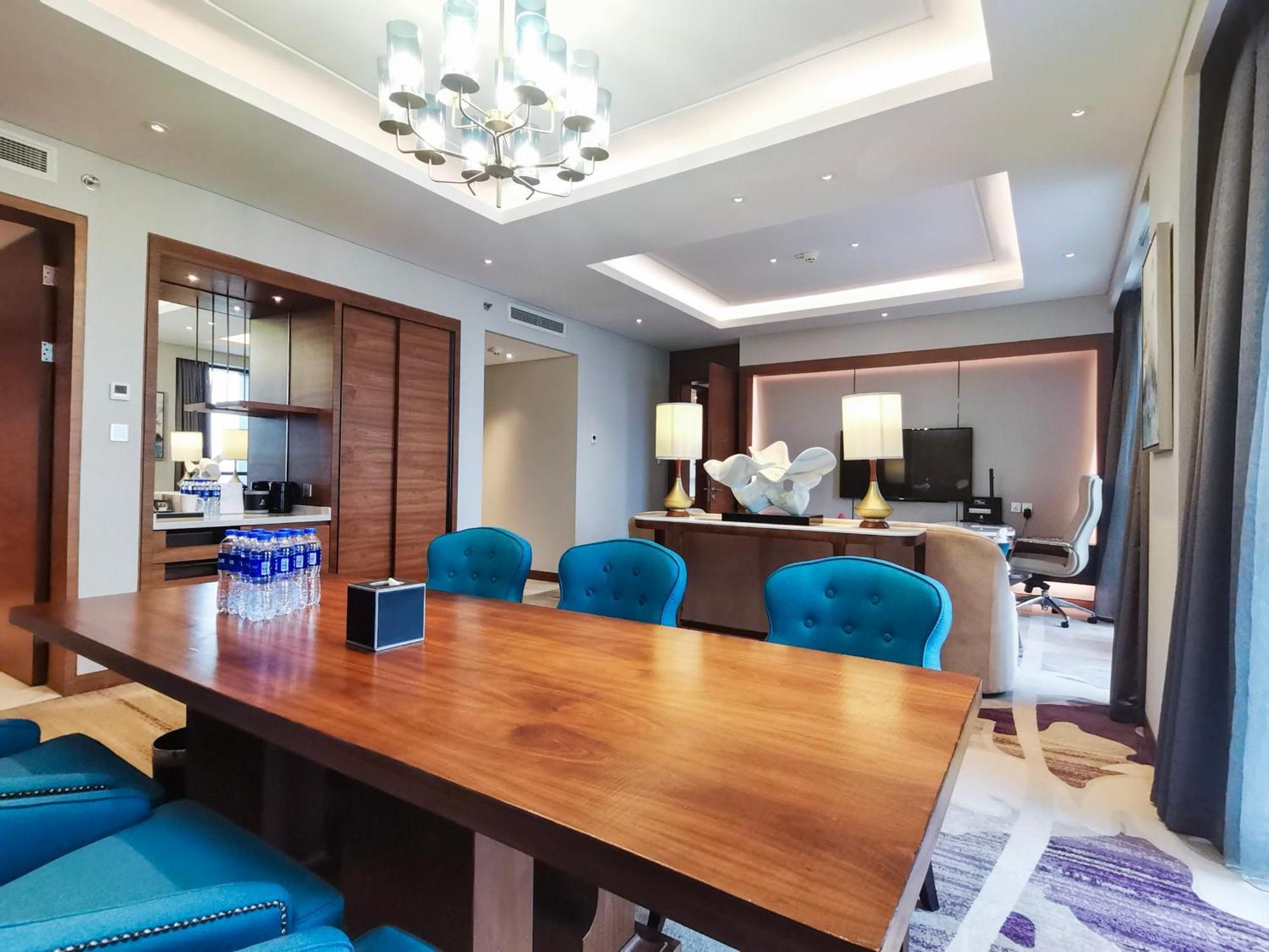 Holiday Inn Chengdu Qinhuang By Ihg Exterior photo